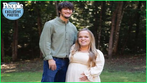 7 Little Johnstons: Liz And Brice Welcome A Little Person Baby